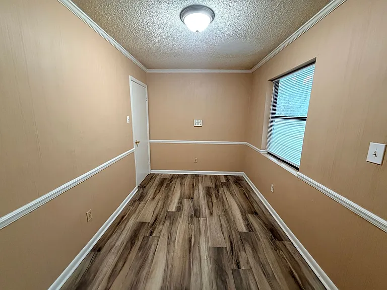 1235 Ponderosa Dr — Photo 6