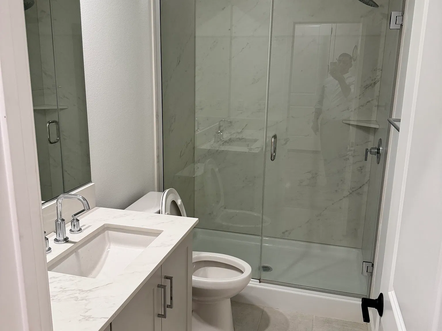 1 bed, 450 sqft, $2,300 — Photo 2