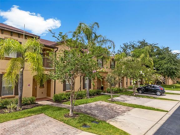 4th image of 3725 Calabria Ave