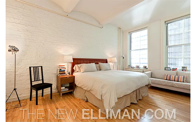 Rented by Douglas Elliman | media 8