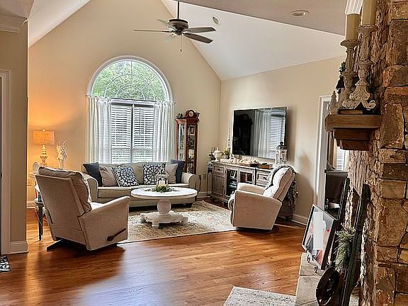 4th image of 164 Bonnie Pearl Ln