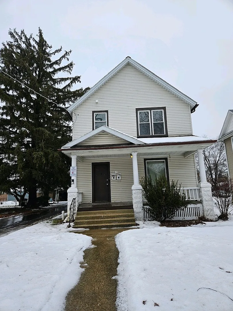 619 Darcy Ave photo 1