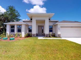 1057 Presque Isle Dr, Port Charlotte, FL 33952
