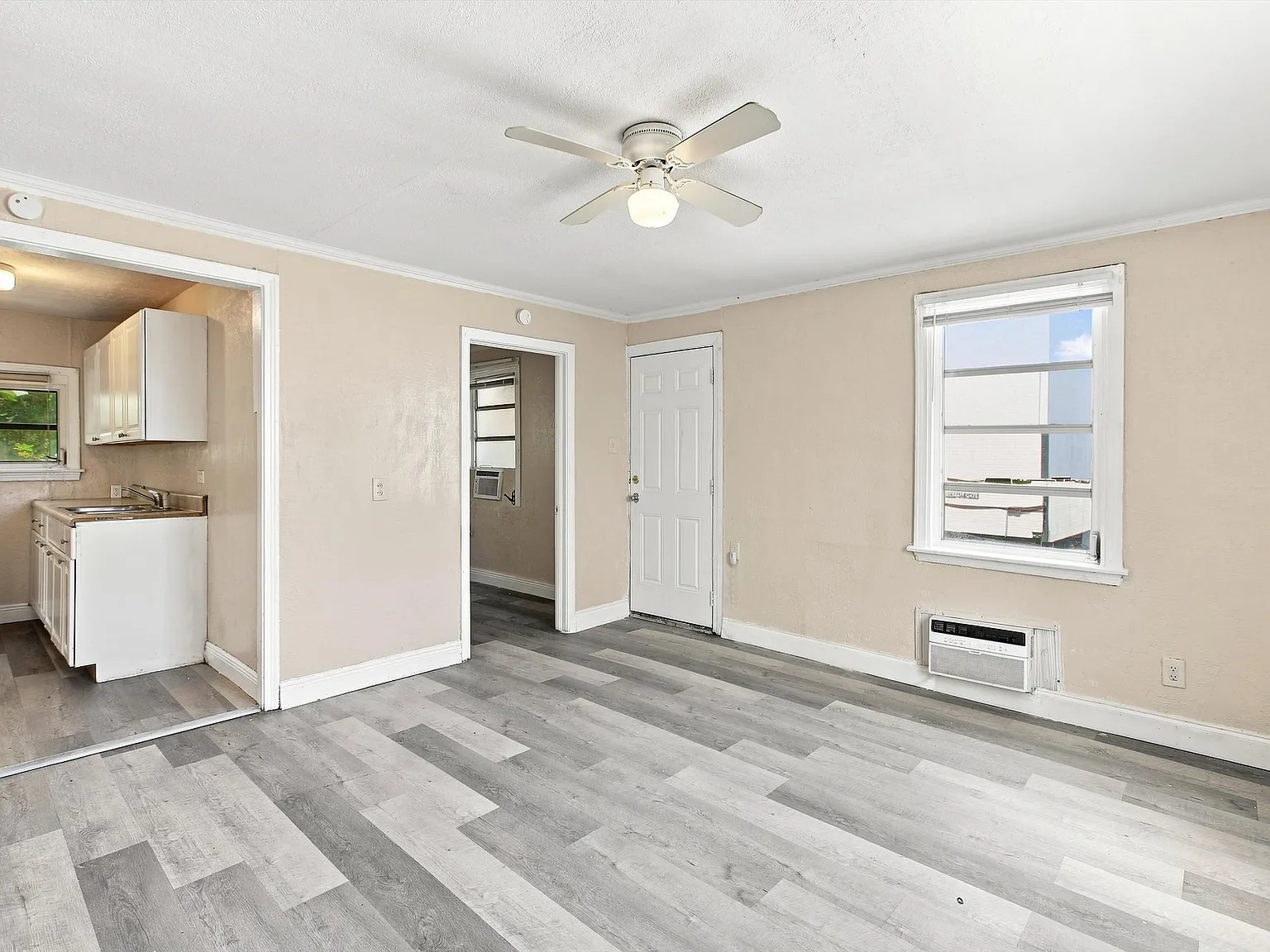 Cozy 2 Beds Unit In Lantana. Easy Access To Local Shops And Beaches! — Photo 4