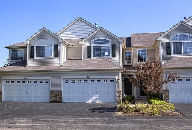 1st image of 743 S Jade Ln