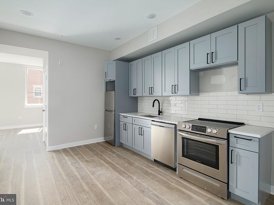 1st image of 2600 W Girard Ave #202