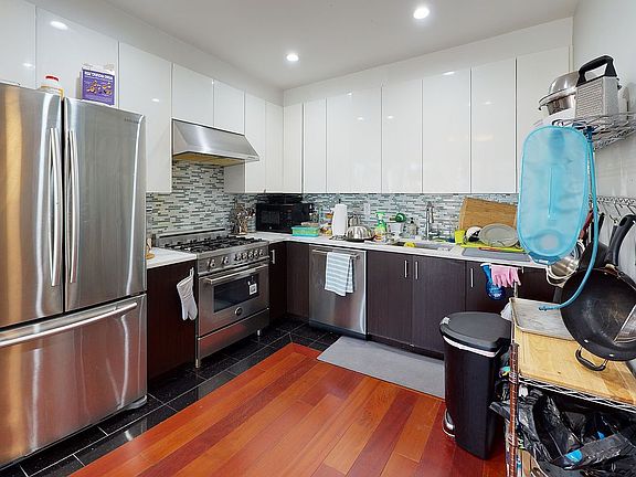 3rd image of 142-38 37th Ave #10C