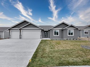 10705 Coho Dr, Pasco, WA 99301