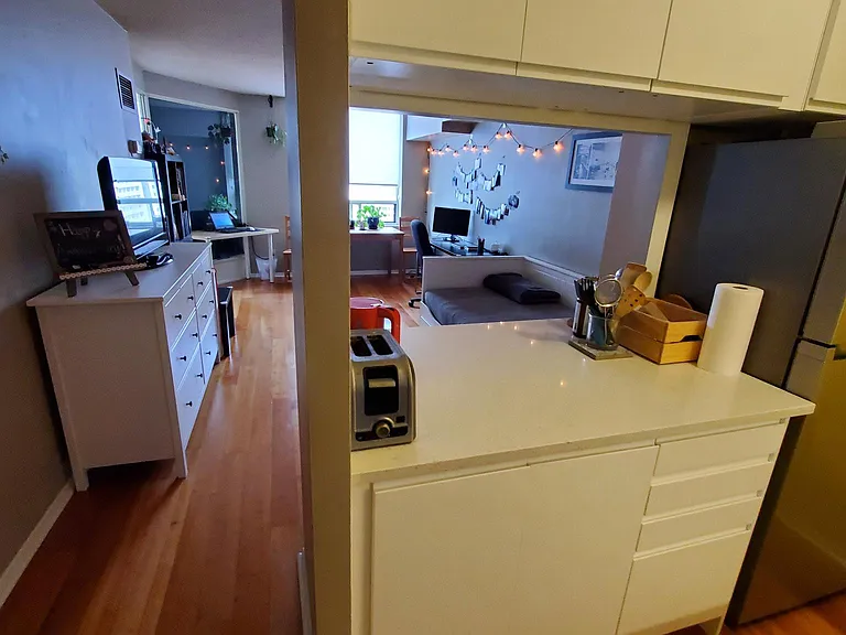 633 Bay St #2002 — Photo 6