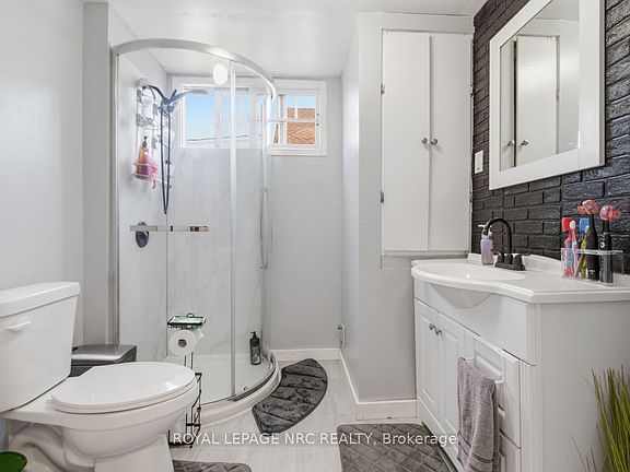 5th image of 29 Wellington St