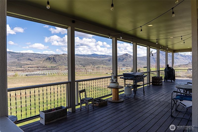 4th image of 31 Rooster Flats