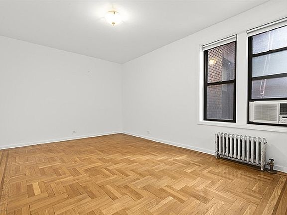 2nd image of 41-42 42nd St APT 3F
