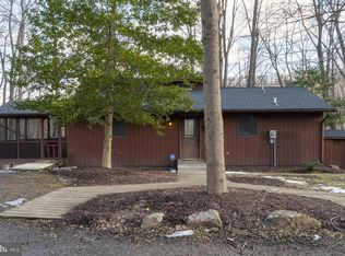 85 Bluebird Ln, Berkeley Springs, WV 25411