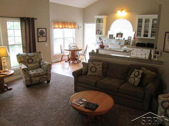 5th image of 2253 Durham Dr