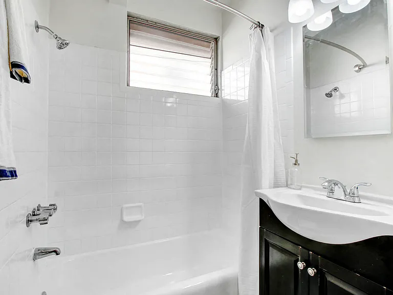 6706 Laurelgrove Ave — Photo 20