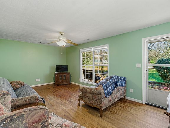 5th image of 4124 Mangum Mill Rd