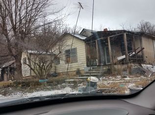 5209 E Hewitt Springs Rd, Springdale, AR 72764