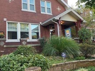 942 Dover Pl, Saint Louis, MO 63111