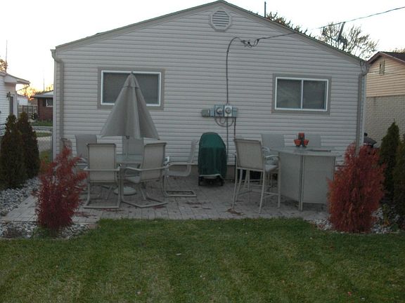 Back Patio/BBQ Area