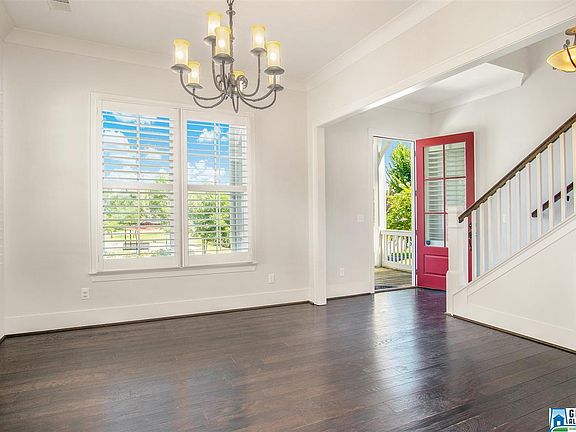 4th image of 4176 Memorial Park Cir
