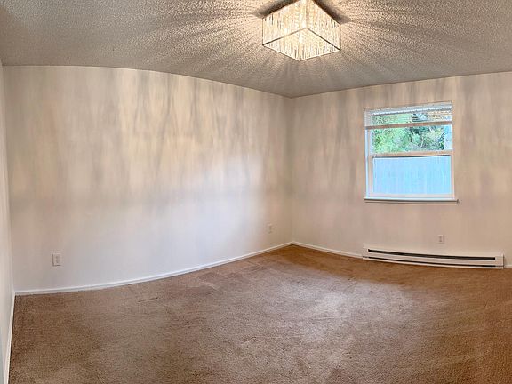 3rd image of 3031 Bridgeport Way W APT B