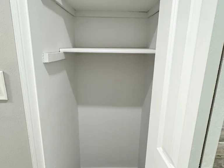 1301 Queen Elaine Dr — Photo 23