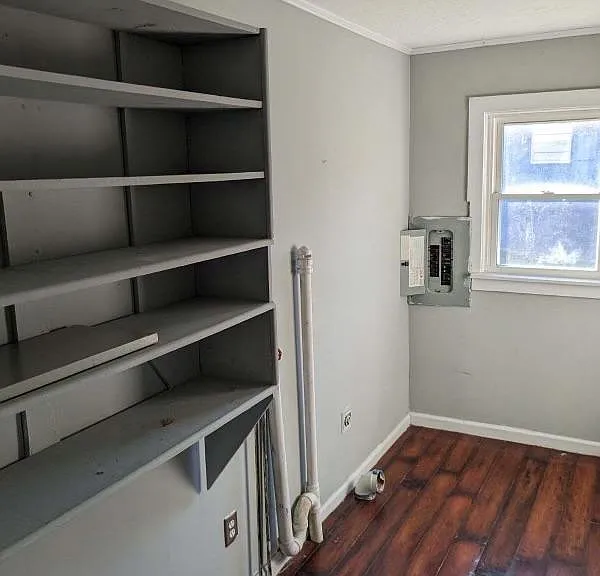 3484 Old Kentucky Rd — Photo 2