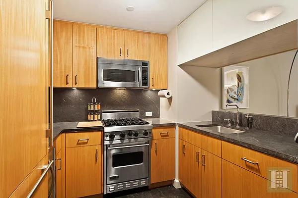 Rented by Halstead Real Estate | media 2