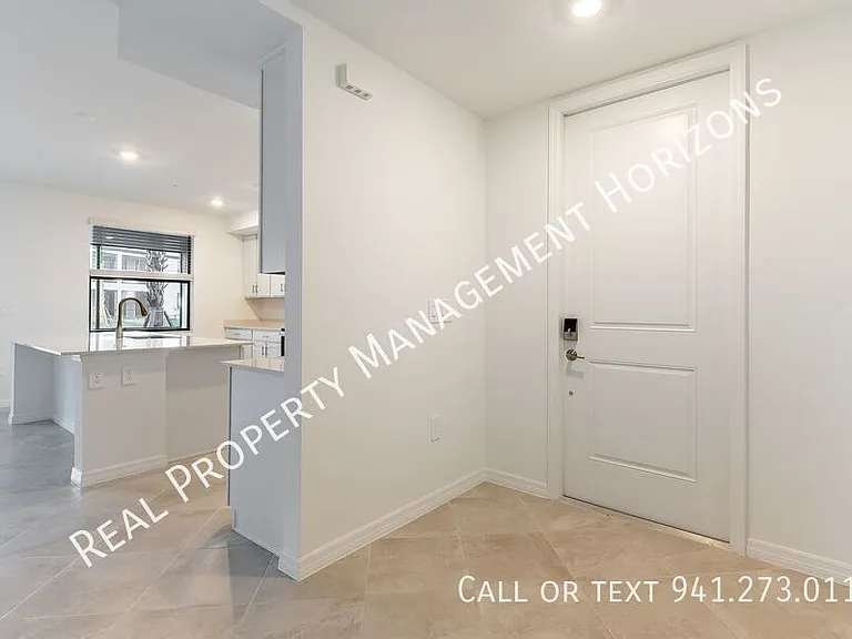 5628 Summit Pointe Cir #104 — Photo 8
