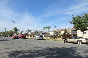 Exterior Neighborhood (street photo)