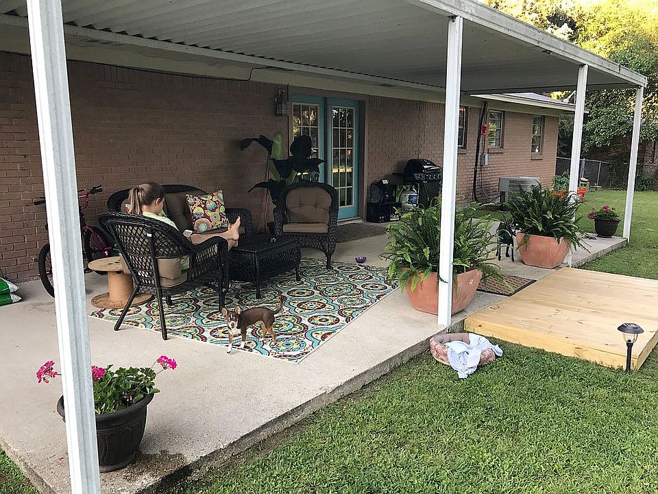 1st image of 127 McKnight Dr