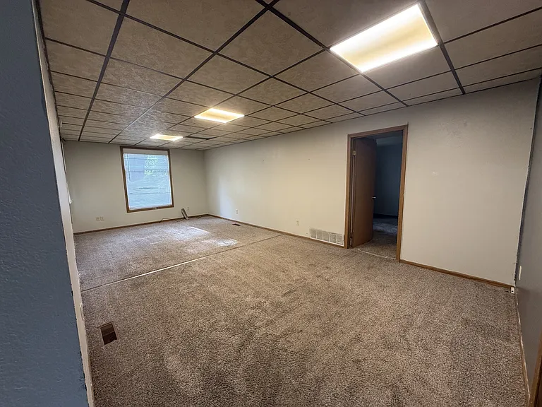 810 S University St — Photo 6