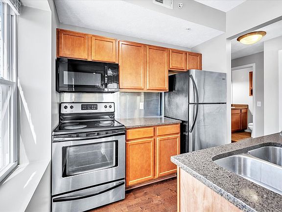 2nd image of 204 Paxton Ct APT 5