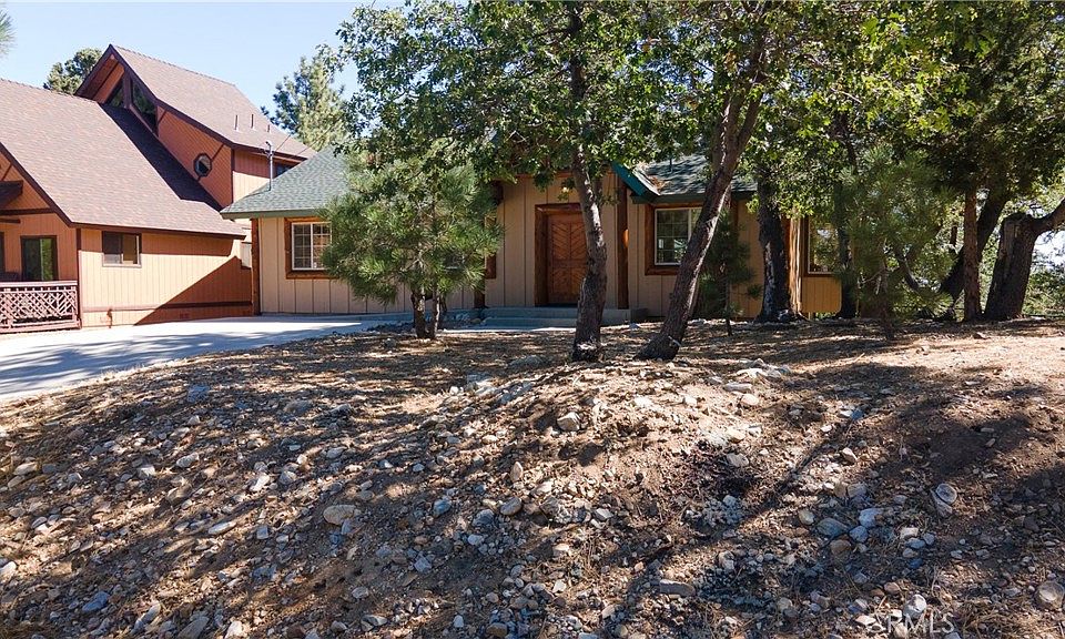 1st image of 617 Villa Grove Ave