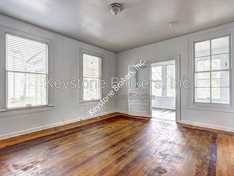 1282 Baker Dr — Photo 5