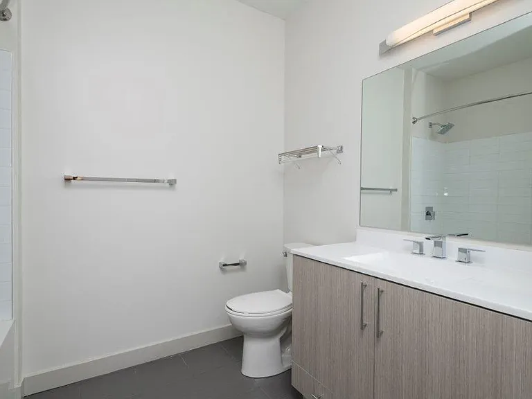 West Square Apartments — Photo 166