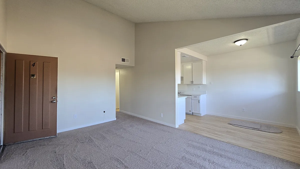 Building Photo - 9225 Glendon Way #4