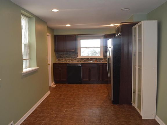5th image of 108 Salaignac St