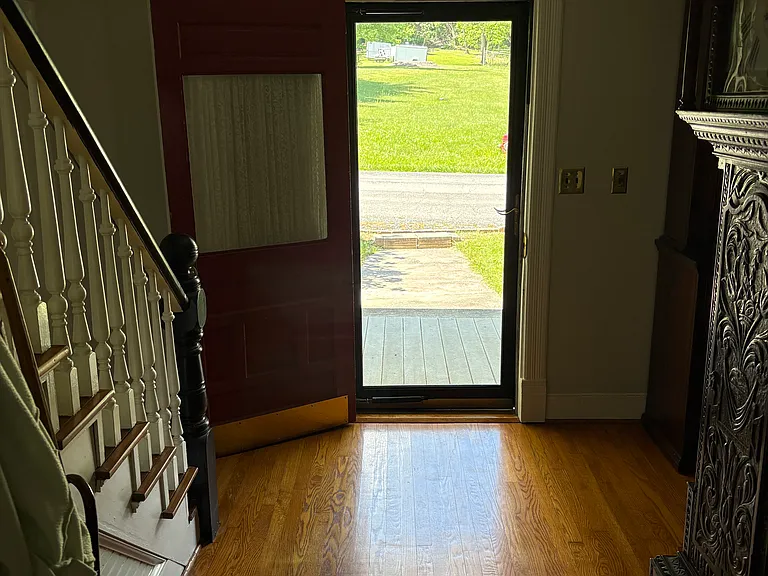 81 Graham St — Photo 10