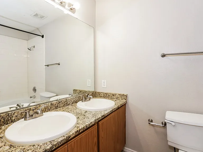 7005 Edmundson Dr — Photo 10