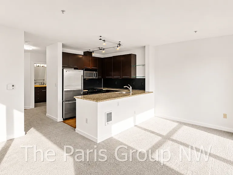 1420 E Pine St #E706 — Photo 3