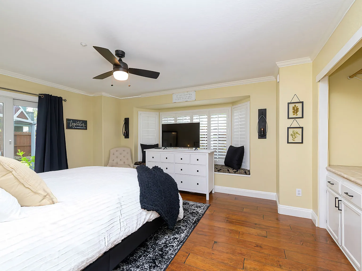 5487 Wildflower Dr — Photo 1
