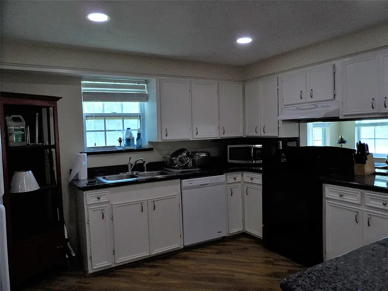 13545 Northshore Loop — Photo 10
