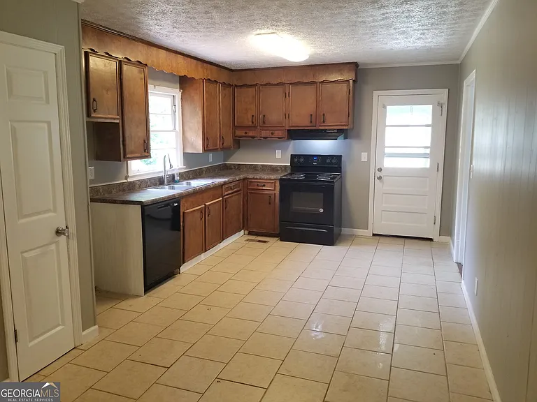 16 Rooney Rd SW — Photo 20