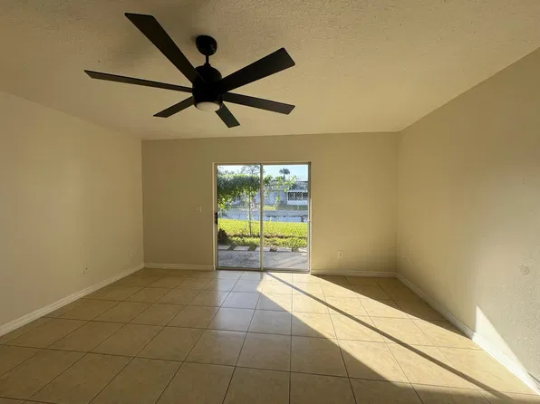 241 Solomon Ln APT B, Kissimmee, FL 34743