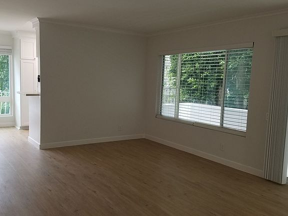 3rd image of 11733 Kiowa Ave #1