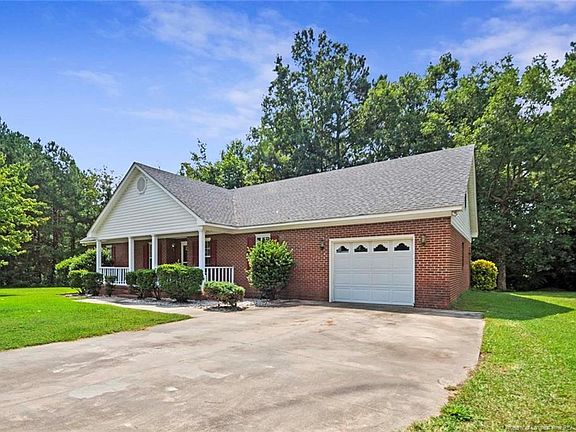 3rd image of 208 Scarlet Oak Dr