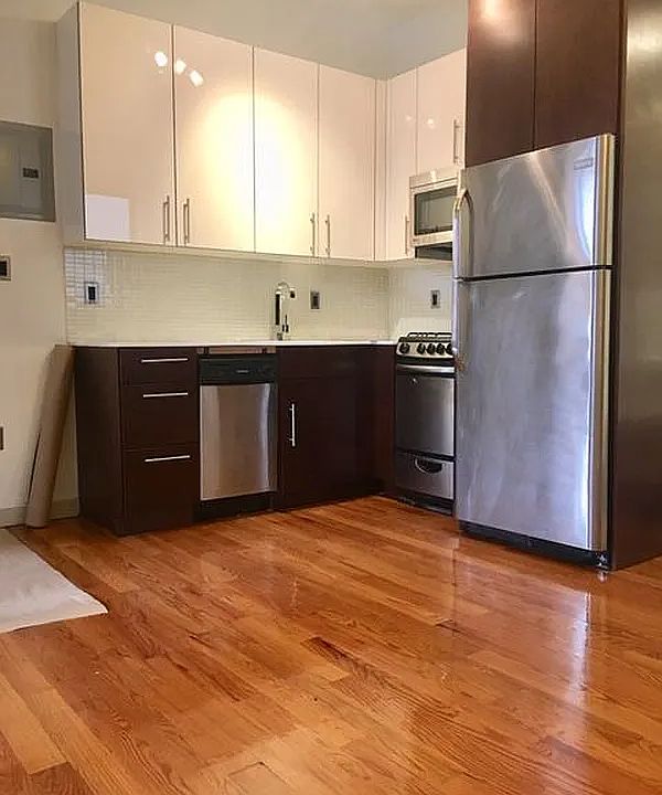 1st image of 179 Putnam Ave #2L