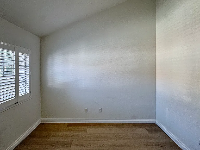 22900 Colombard Ln #5 — Photo 9