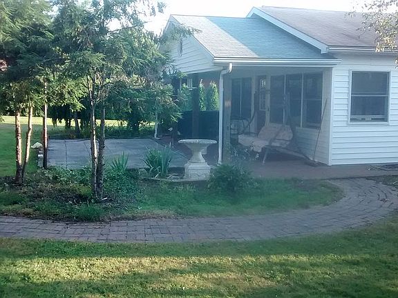 2nd image of 621 S 2nd St